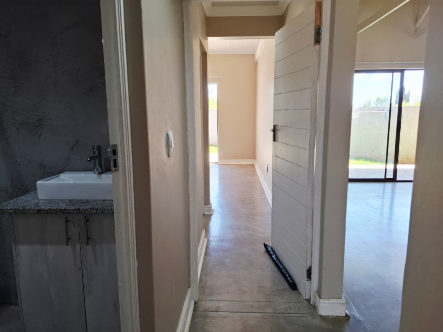 2 Bedroom Property for Sale in Heuwelsig Free State